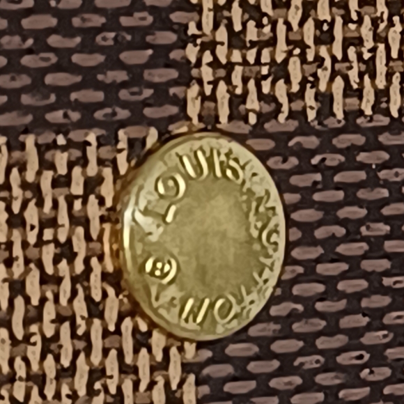 Authentic LV Wallet - Picture 10 of 10